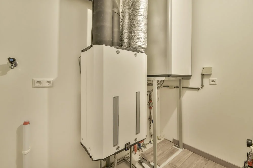 how long does a gas water heater last